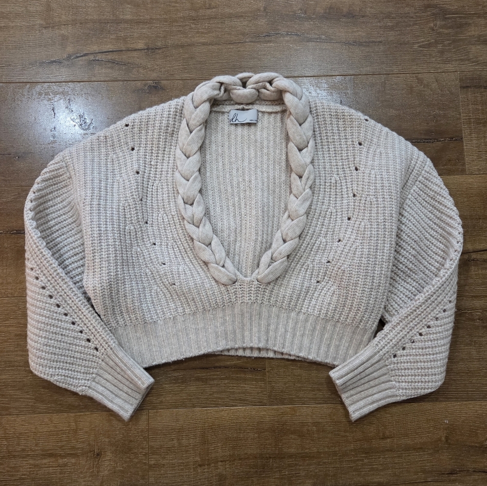 DH New York Rae V-Neck Braided Quiet Luxury Crop Wool Cashmere Blend Sweater